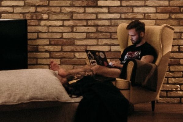 Free vs. Paid Antivirus: Which to Choose? Free vs. Paid Antivirus: Which to Choose?